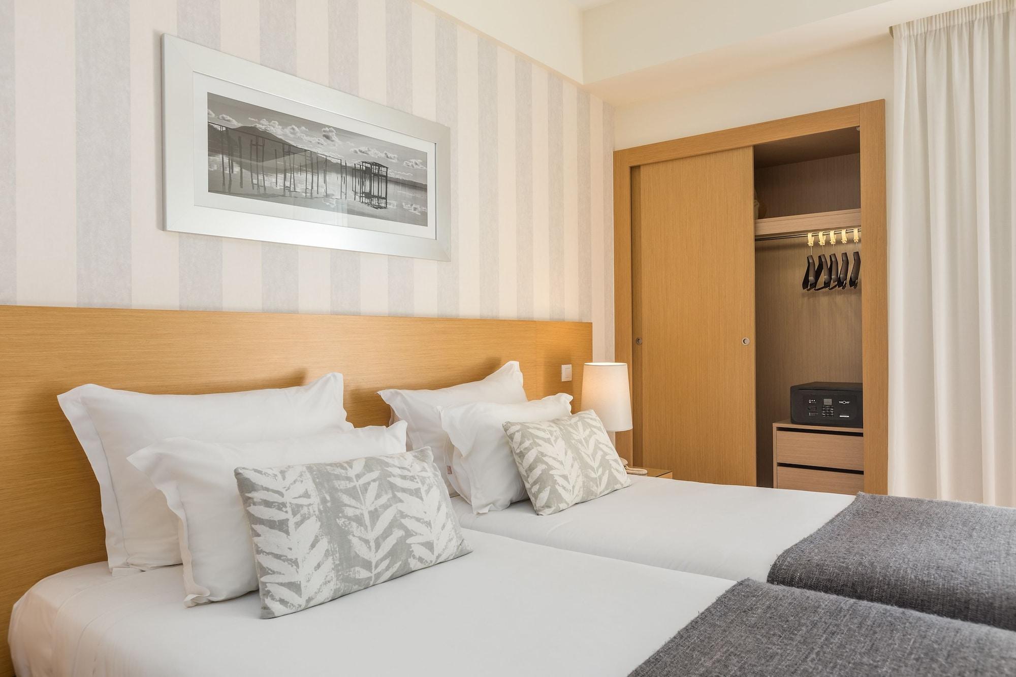 Dom Jose Beach Hotel Quarteira Zewnętrze zdjęcie